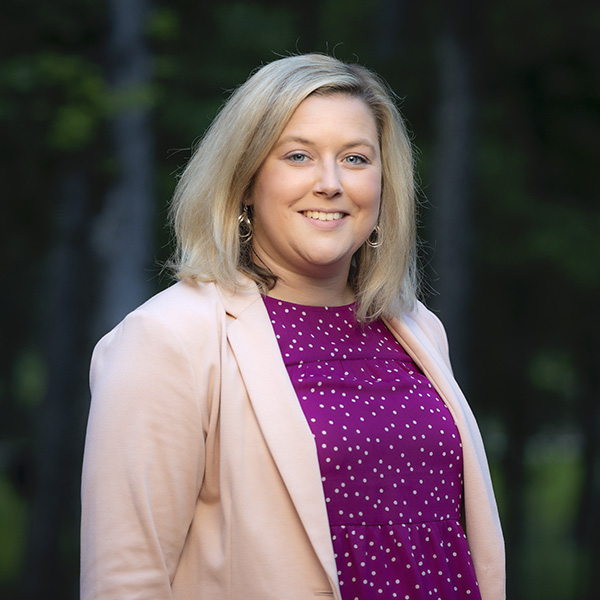 Leslie Lewis professional profile.