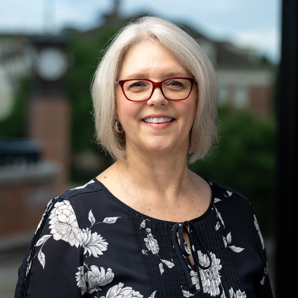 Tina Hunt portrait photo