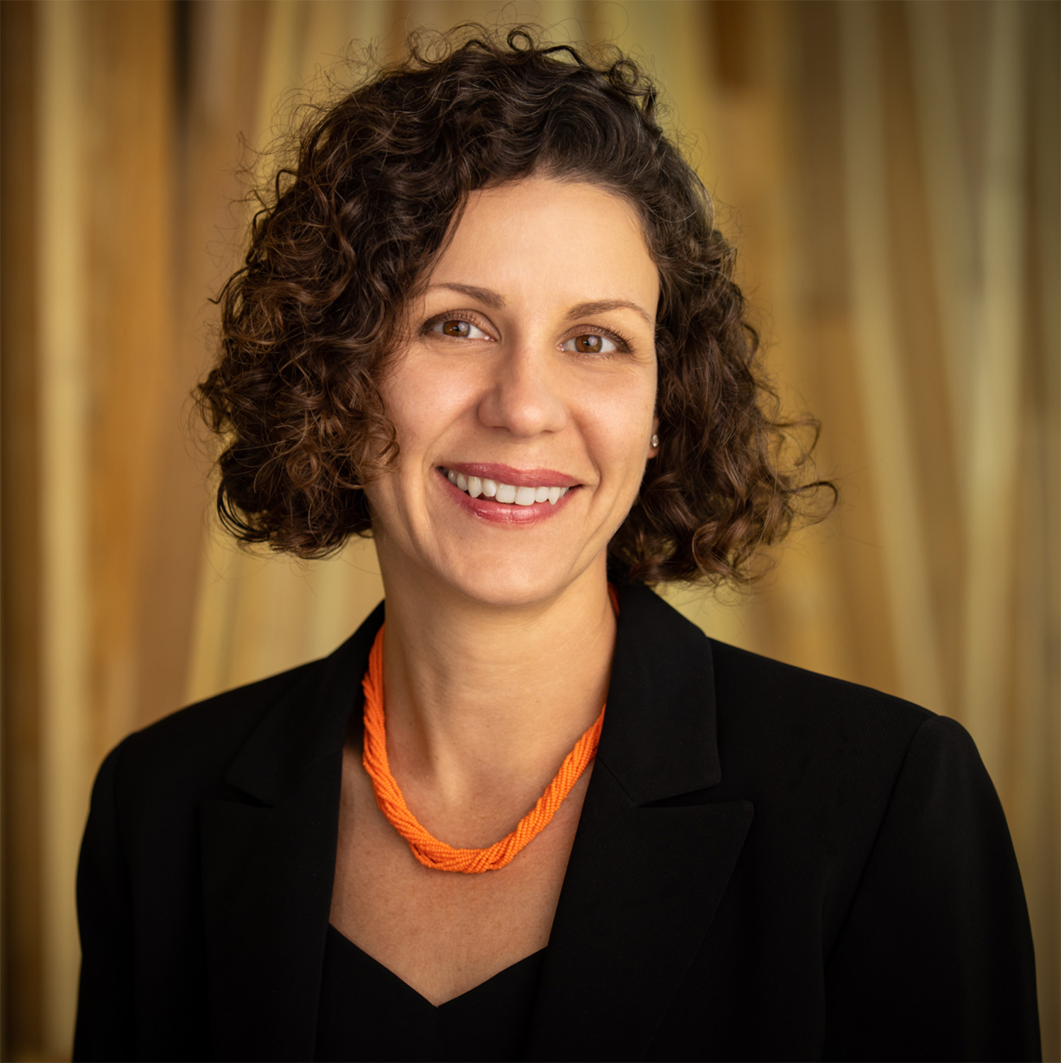 julie croff headshot