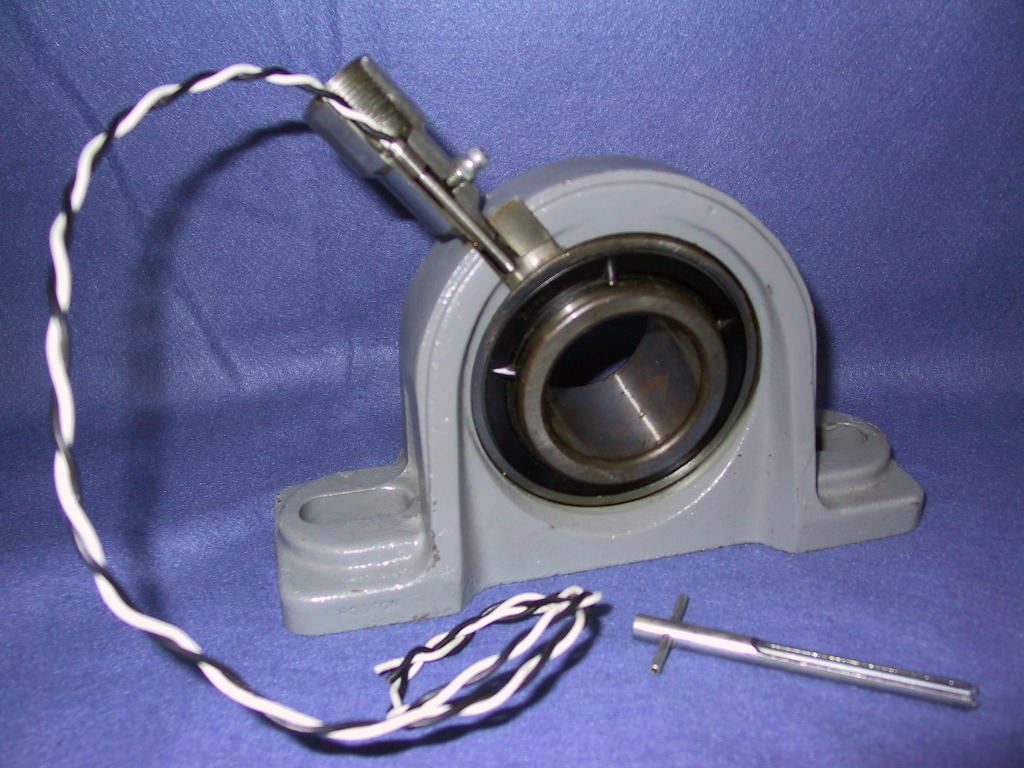 Cutaway of a pillow block bearing heat sensor.