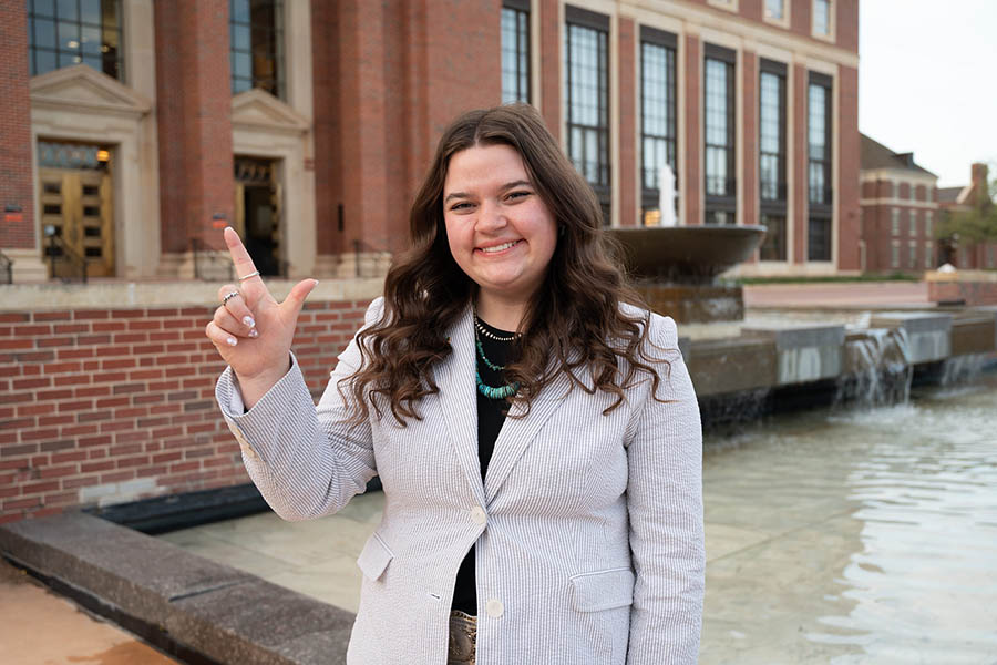 Erynn Allison professional photo.